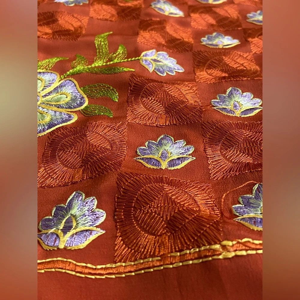 UNSTITCHED KAREEB EMBROIDERY SUIT FOR WOMEN - Picture 3 of 5